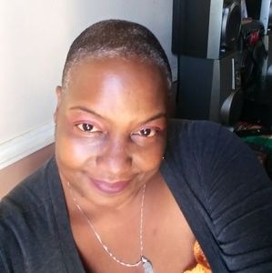 Meet your Posher, Eva